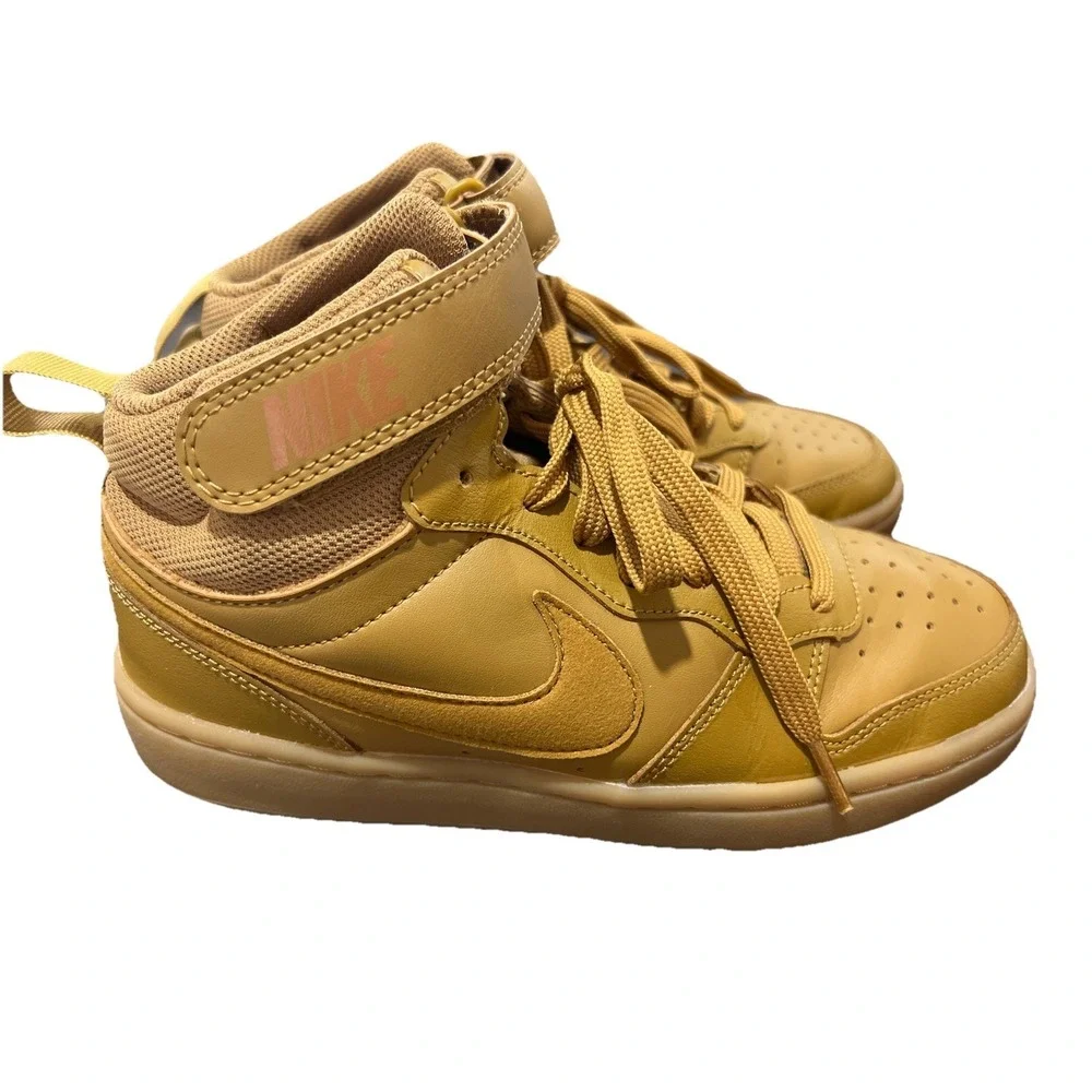 #100Big Boy Court Borough Mid 2 Boot Basketball Sneakers  Wheat Brown Size 4.5 Y
